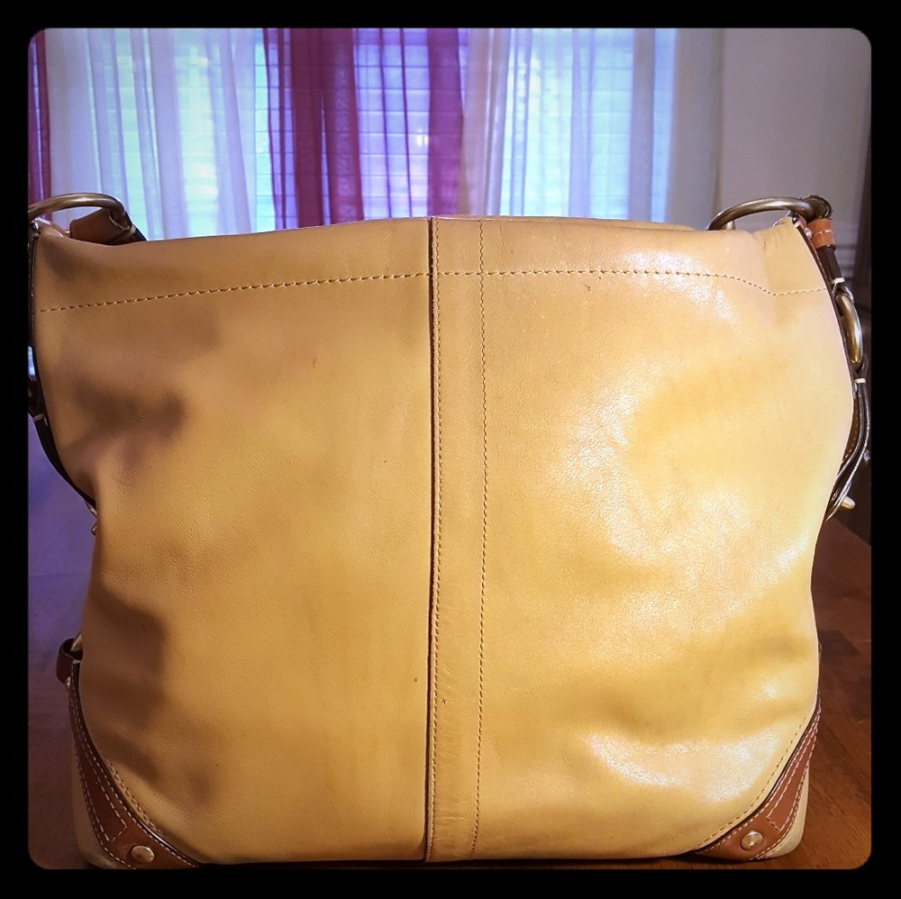 Coach Carlyle Camel Hobo Tote
